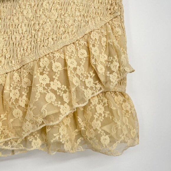 Le Lis Women's Cream Smocked Lace Mini Skirt With Ruffle Hem - Picture 4 of 9
